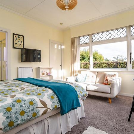 Sunny Mornington 2 Bedroom Guest Suite ダニーデン エクステリア 写真