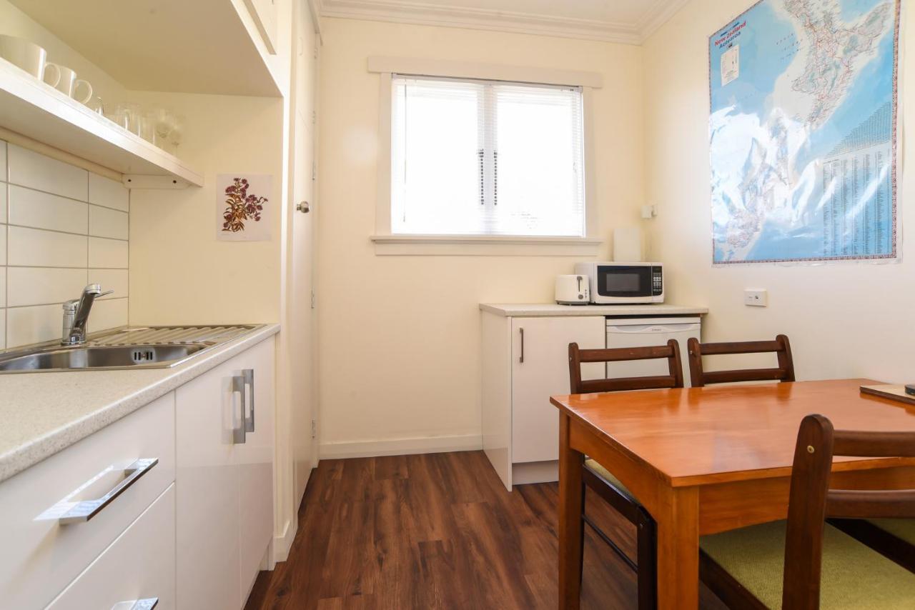 Sunny Mornington 2 Bedroom Guest Suite ダニーデン エクステリア 写真