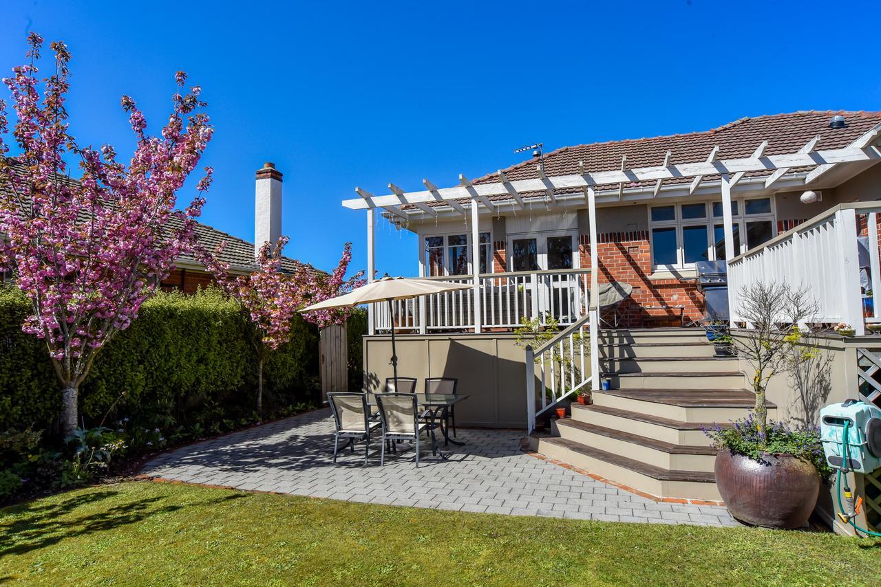 Sunny Mornington 2 Bedroom Guest Suite ダニーデン エクステリア 写真